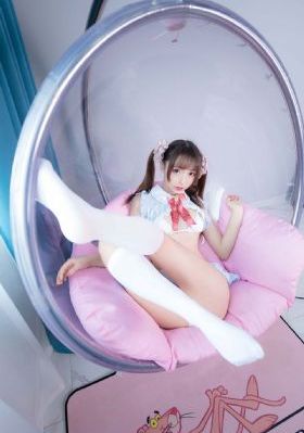 年轻的妻子在线观看_中英字幕1080